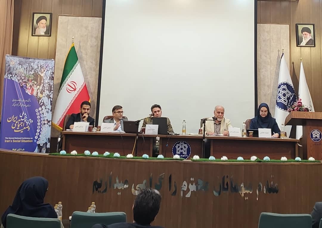 نورافکن قانون به کارگران معدن نمی‌تابد