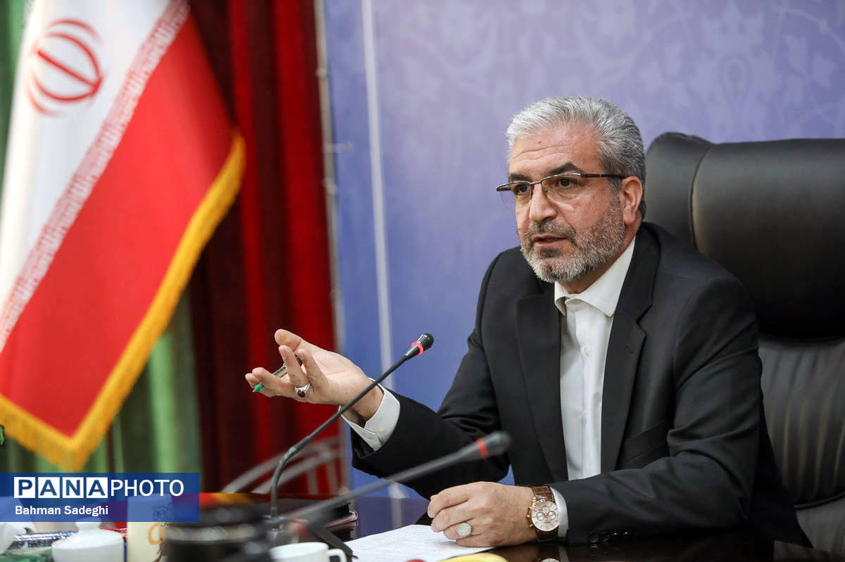 تداوم آموزش مجازی مدارس تا پایان فروردین