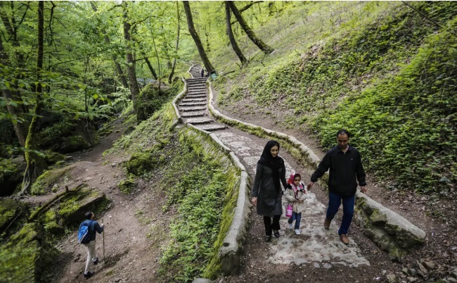 جهنم غربی‌ها، بهشت ایرانی‌ها