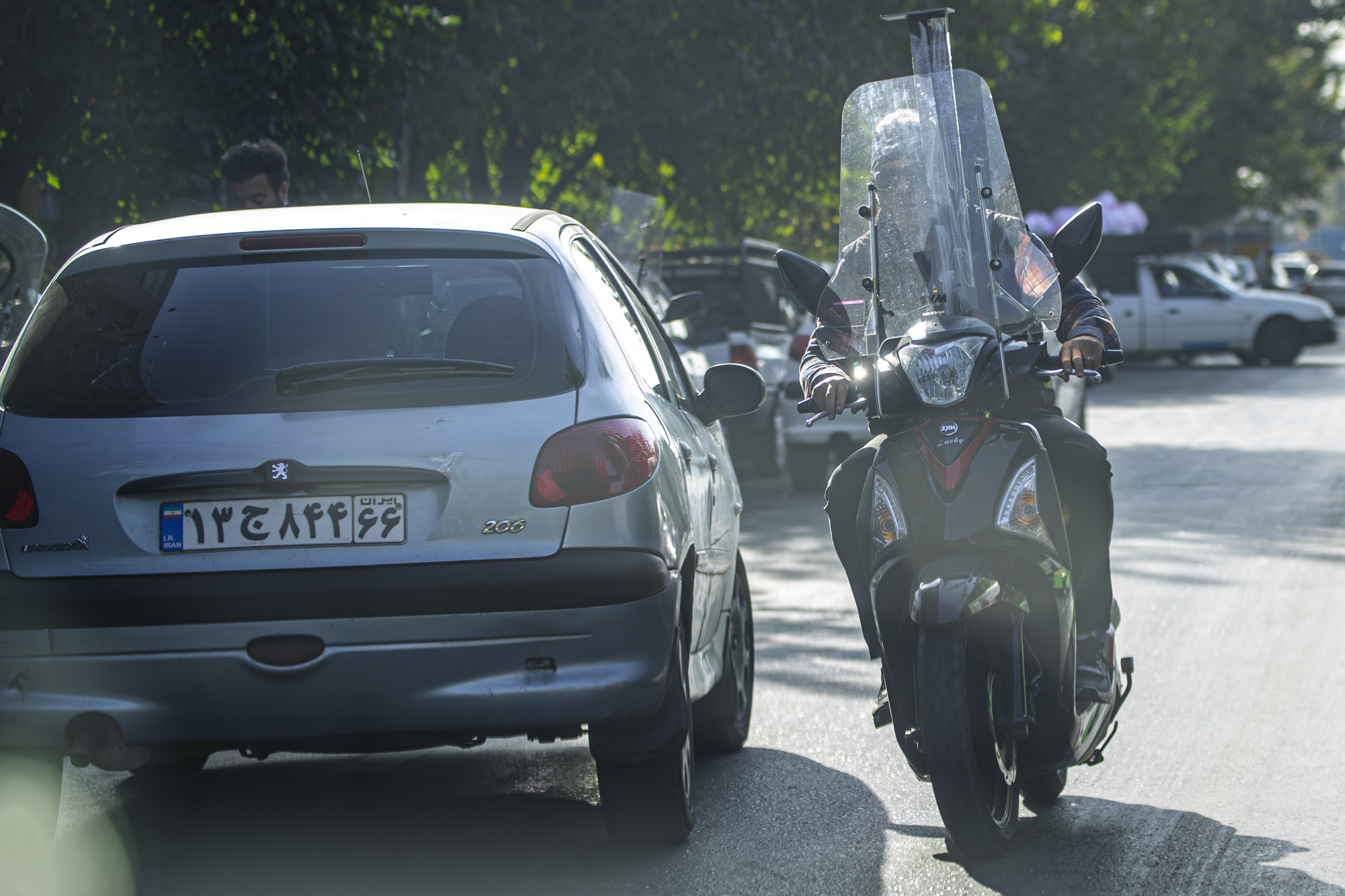 سهم موتورسیکلت های فرسوده در آلودگی هوا؛ تکذیب مازوت‌سوزی در تهران