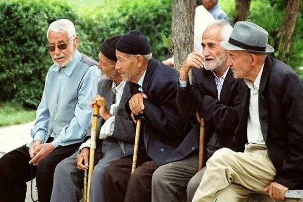 حقوق فروردین تمام بازنشستگان و مستمری‌بگیران واریز شد