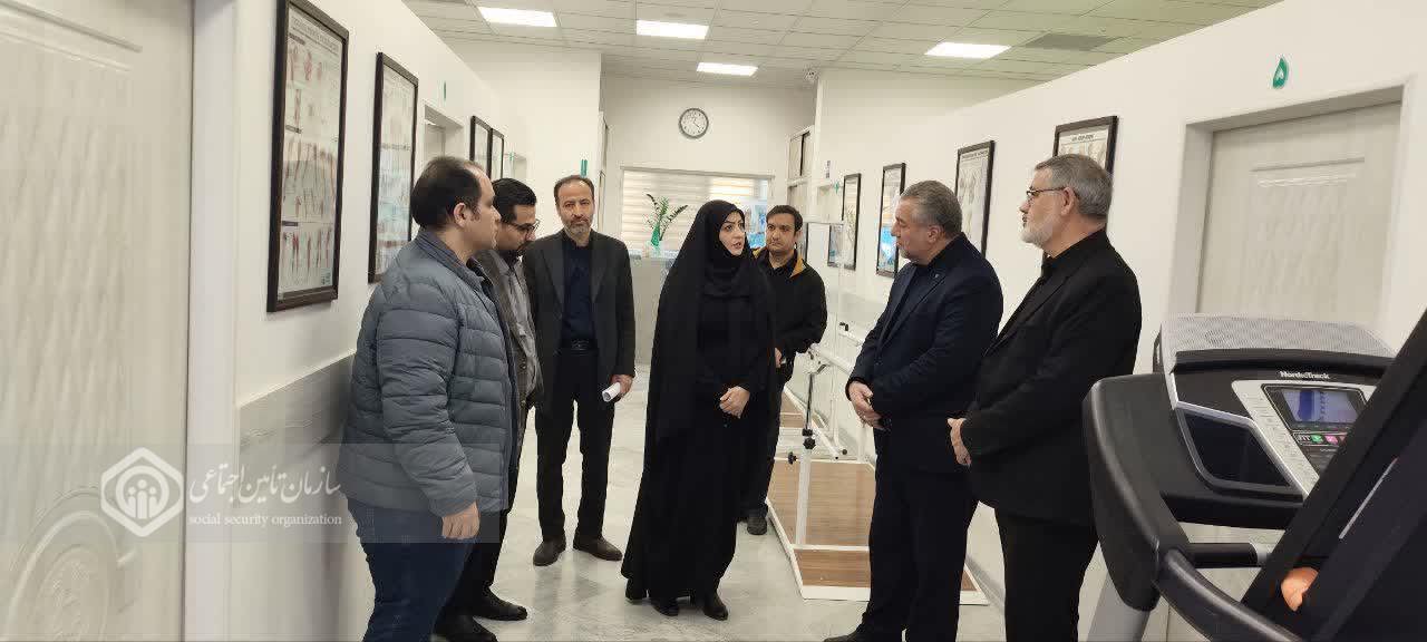 بازدید مدیرکل تامین اجتماعی استان قم از موسسه خیریه مهرآفرینان