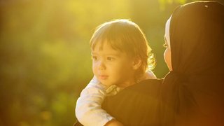 اختیارات مالی مادران؛ لایحه دولت زیر تیغ نقد حقوقی مجلس