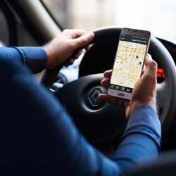 رانندگان اینترنتی مشمول بیمه اجباری می‌شوند