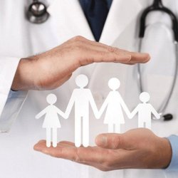پرداخت کامل مطالبات مراکز درمانی میناب و لامرد