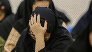 تجمع دانش‌آموزان مقابل وزارت آموزش و پرورش؛ حداقل تاثیر قطعی معدل را بردارید