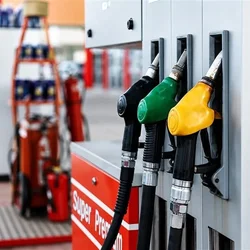 سهمیه بنزین تاکسی‌های اینترنتی تا ۳۰۰ لیتر افزایش یافت