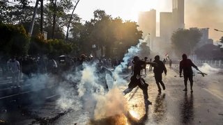 کشته شدن سه کارگر معترض در جریان اعتراضات معیشتی اندونزی