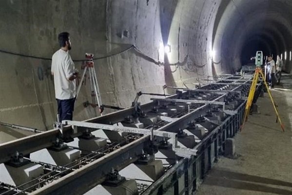 پیشرفت ۳۰ درصدی مترو اسلامشهر با ریل ذوب‌آهن اصفهان