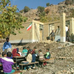 وقتی نیت خیر کافی نیست: گذار از کمک‌های سطحی به «نیکوکاری خطرپذیر» در ایران