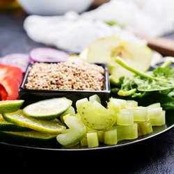 توصیه‌های غذایی برای کاهش استرس در جنگ