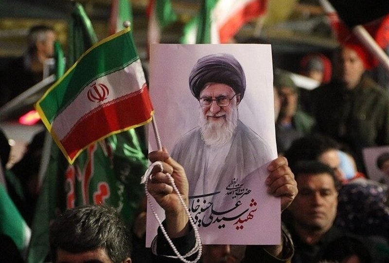 از درج شماره تماس روی دستبند کودک تا گزارش به ۱۲۳؛ توصیه‌های بهزیستی برای مراسم تشییع