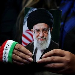 وزارت کار برای حضور در مراسم تشییع رهبر شهید فراخوان داد
