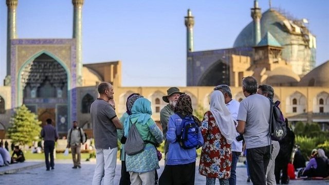 کارت ریالی گردشگران خارجی با نرخ ارز بازار آزاد رونمایی می‌شود