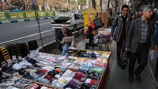 فعالیت ۳۵ هزار دستفروش در تهران