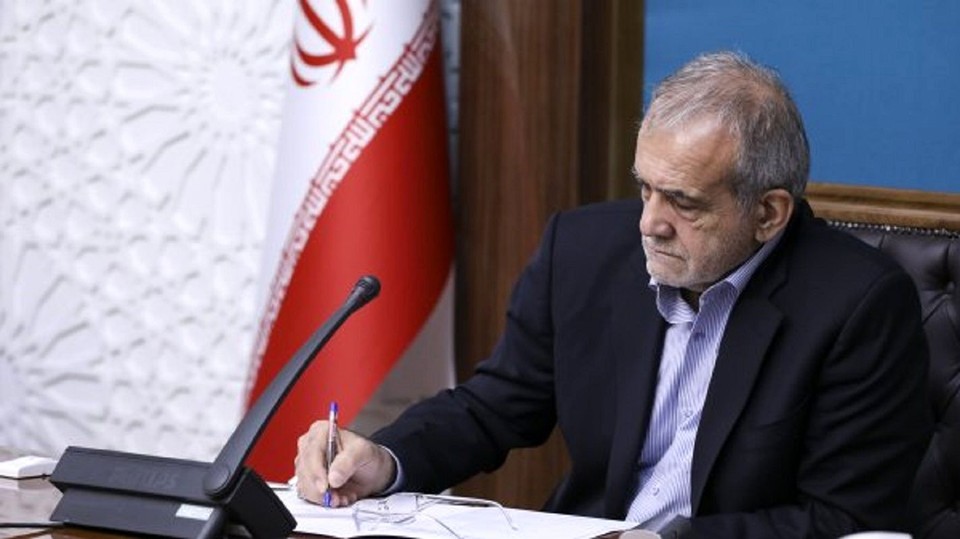 پیام پزشکیان به‌مناسبت روز جهانی کارگر:  پیشرفت ایران جز با تأمین کرامت برای جامعه کارگری میسر نخواهد بود