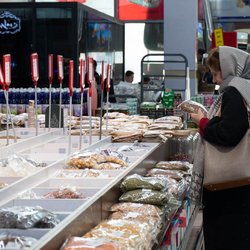 شکاف درآمدی در استان‌ها؛ هزینه خوراکی بیشتر شد، پوشاک و درمان کمتر