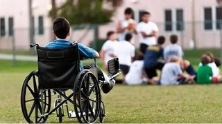 موانع ورزش فراگیر معلولان در مدارس از نگاه معلمان تربیت‌بدنی
