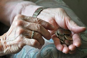 چالش‌های امنیت درآمدی سالمندان؛ بانک جهانی هشدار می‌دهد