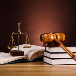 عدالت قضایی؛ حقِ  حق داشتن و تضمین کرامت در پیشگاه قانون