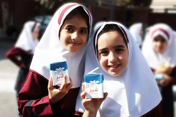 شیر رایگان به مدارس برمی‌گردد؛ اگر شیر نبود نان غنی شده در اختیار دانش‌آموزان قرار می‌گیرد