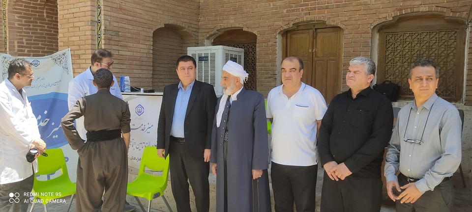 برپایی میز خدمت مدیریت درمان و اداره کل تأمین‌اجتماعی کردستان در سنندج
