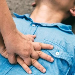 آموزش احیای قلبی برای عموم؛ شعار امسال سازمان اورژانس کشور