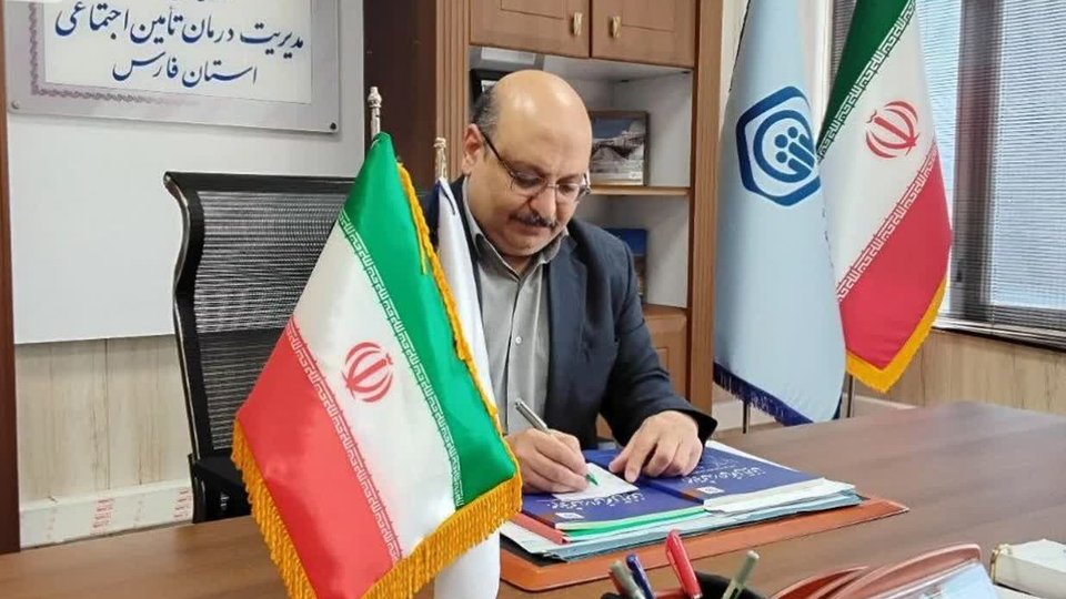 پاسخگویی مدیر درمان تأمین اجتماعی فارس در میز ارتباطات مردمی
