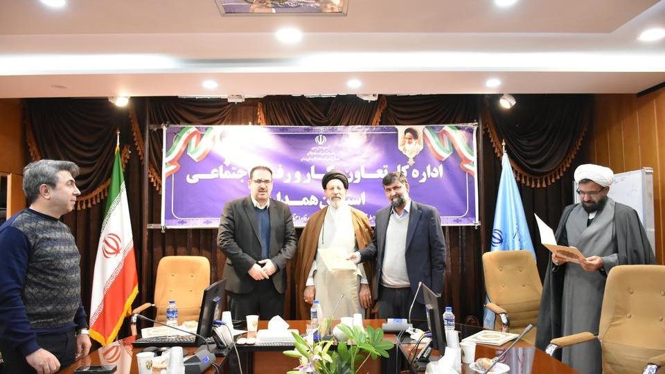مدیریت درمان تأمین‌اجتماعی همدان در جمع برترین‌های اقامه نماز دستگاه‌های اجرایی