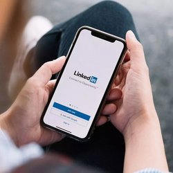 تعدیل نیرو و تعطیلی شرکت‌ها؛ برزخ بیکاری پس از جنگ