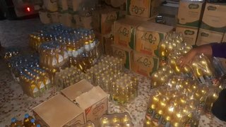 ضربه پلیس به محتکران در ورامین؛ کشف ۱۵ تن روغن خوراکی از ۳ انبار مخفی