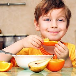 طرح‌های حمایتی چه اثری بر سوءتغذیه کودکان داشتند؟