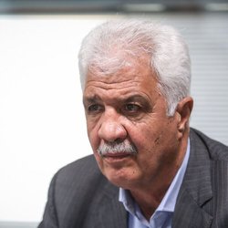 برای نجات شستا مدیران را در سود و زیان سهیم کنیم