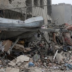 ازمدیریت ۸۰ تن پسماند بیمارستانی تا مهار آتش در انبارهای نفت