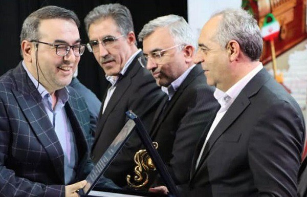 تندیس صادرکننده نمونه کشور به شرکت کلرپارس تعلق گرفت