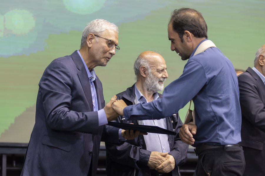 تجلیل از کارگران احمد میدری (19).JPG