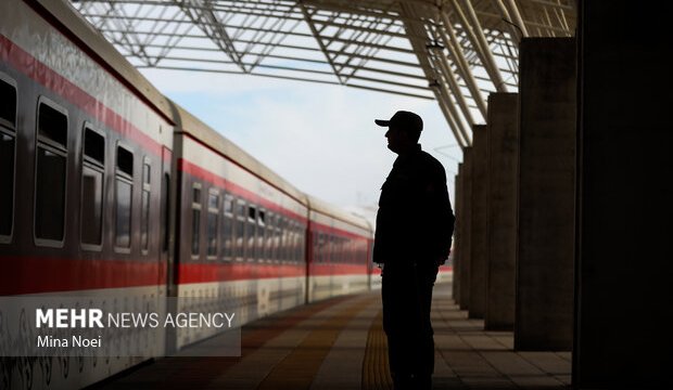پیش فروش بلیت قطارهای مسافری آبان‌ماه آغاز شد
