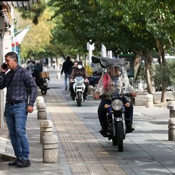 حق راه رفتن در تهران؛ سهمی که از عابران پیاده دریغ شده