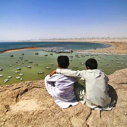 زندگی با آب شور و گران؛  بحران دسترسی به آب در چابهار و زاهدان