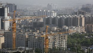 آب نیست، مجوز ساخت هست