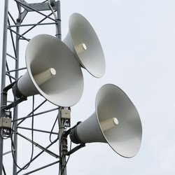 تجهیز تهران به سیستم‌های اعلان عمومی؛ سرنوشت پخش آژیر در دستان نهادهای متولی