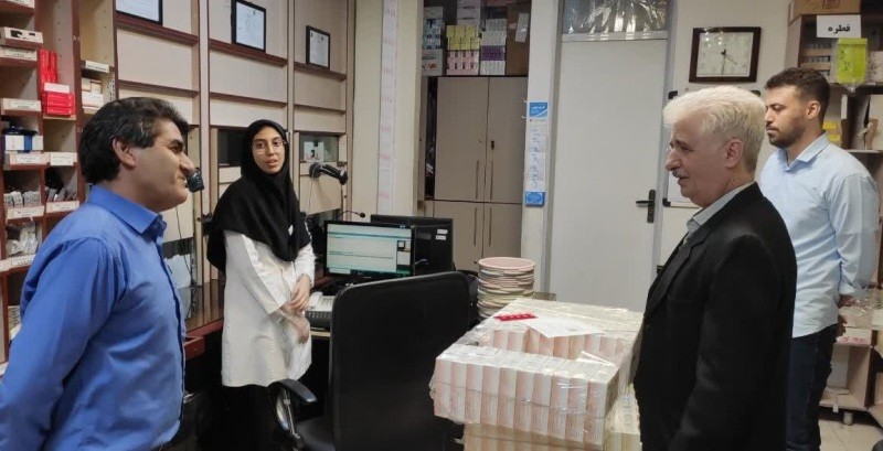 بازدید سرزده مدیر درمان تامین‌اجتماعی البرز از پلی‌کلینیک نظرآباد