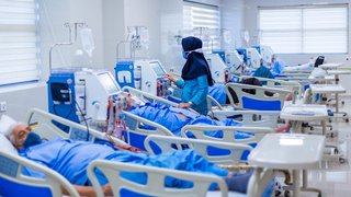 درمان رایگان ۴۰ هزار مجروح جنگ تحمیلی توسط تیم ملی سلامت