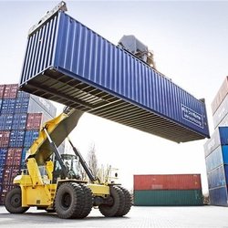 واردات عجیب و غریب ۱۴۰۳؛ شلنگ، زیپ و حتی سنگ‌پا در سبد خرید کشور