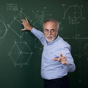 اعتراض به تبعیض ۴۰۰ درصدی بین حقوق کارمندان و اساتید