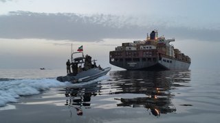 با بسته ماندن هرمز، صنعت جهان جایگزین دیگری ندارد