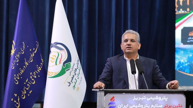 در همایش ملی تعاونی‌ها و مرزنشینان مطرح شد: تأکید بر تحول در تعاونی‌ها؛ مرزنشینان در خط مقدم تأمین کالا و امنیت اقتصادی هستند