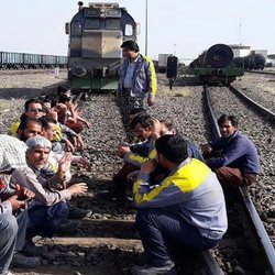 کارگران تراورس زاهدان: صدای مطالبه‌گری ما را نشنیدند
