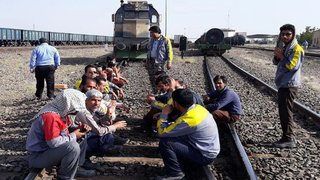 کارگران تراورس زاهدان: صدای مطالبه‌گری ما را نشنیدند