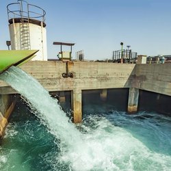 انتقال صنعت یا انتقال پایتخت؟ گزینه‌های پرهزینه مقابله با بحران بی‌آبی